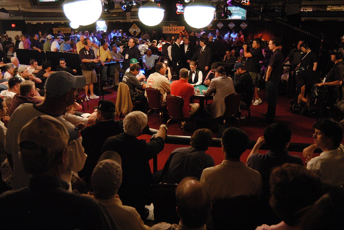 The 2004 World Series of Poker Main Event final 10 players, where Luske would ultimately fall short of the final table.