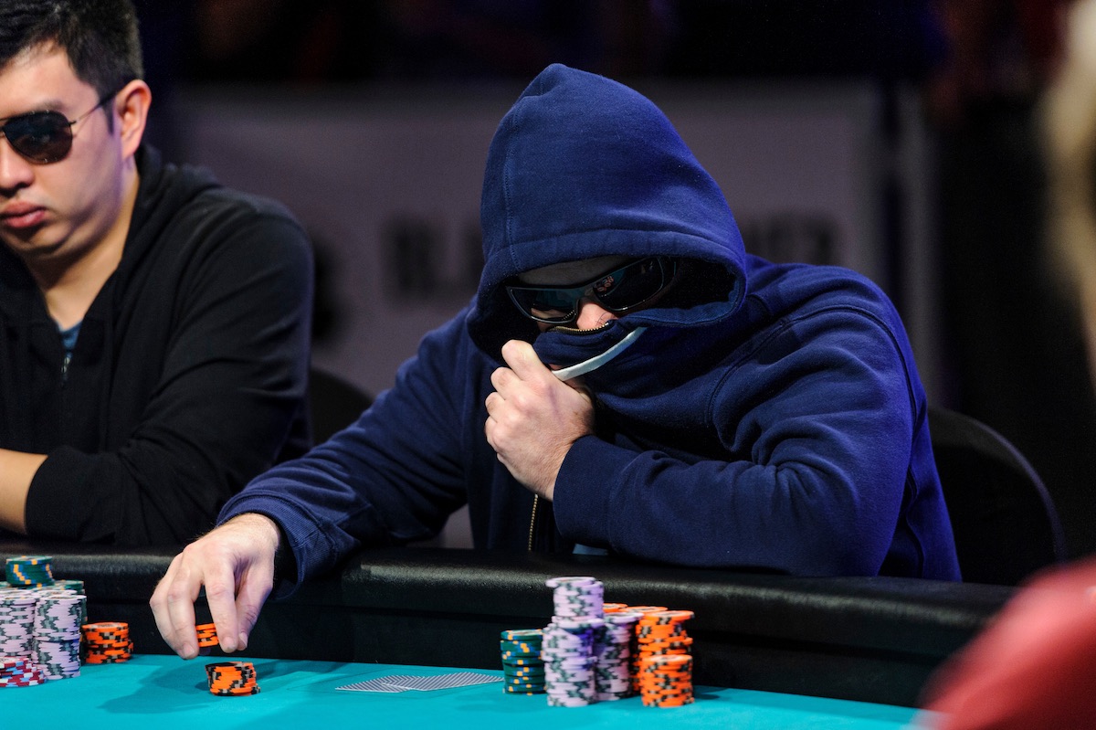 The signature Zvi Stern look in the 2015 WSOP Main Event right before eliminating George McDonald. (Photo: PokerPhotoArchive)