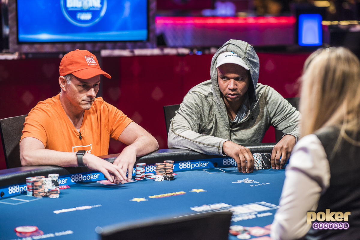 David Einhorn squaring off against Phil Ivey on Day 2 of the Big One for One Drop.