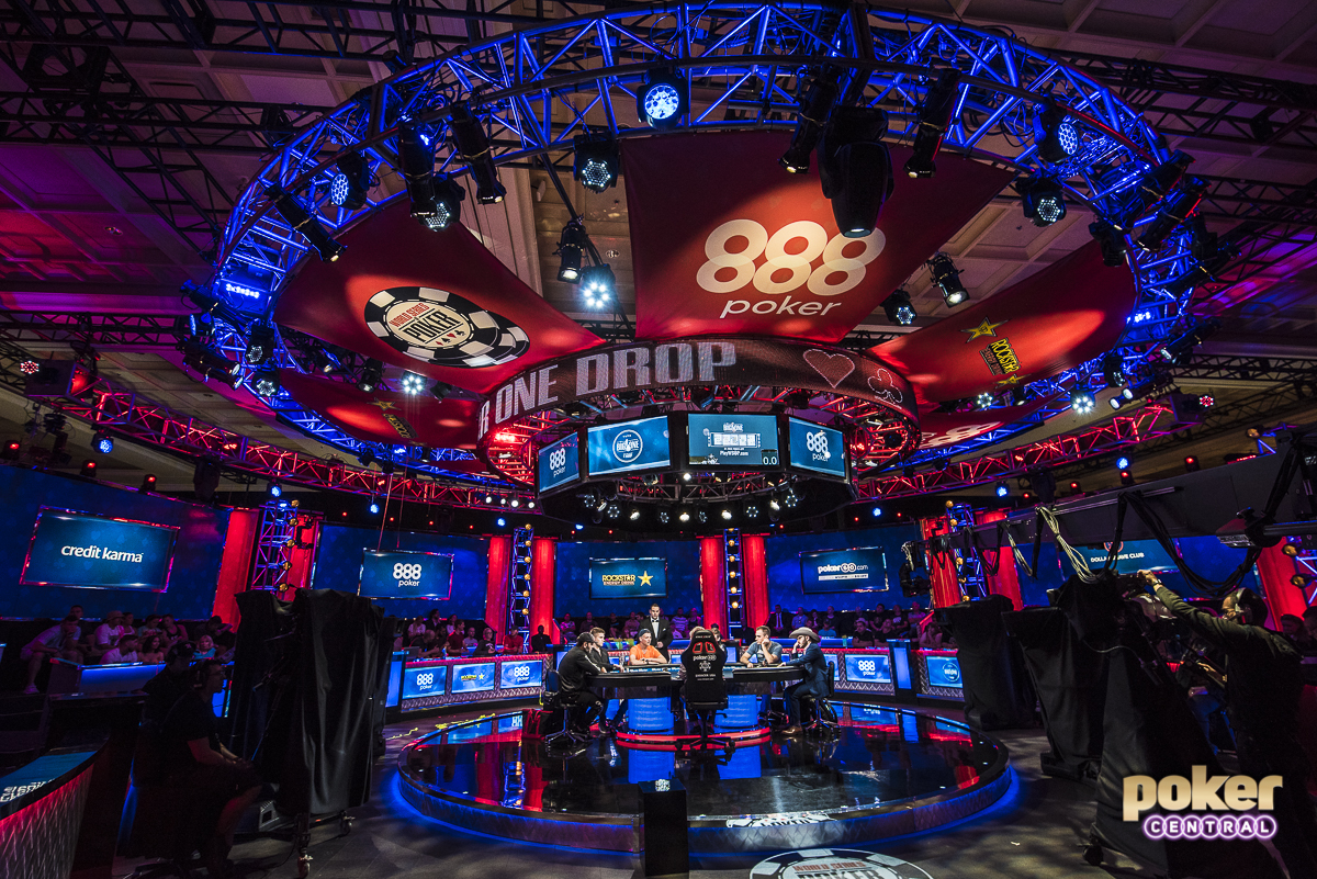 A field of 27 top players boiled down to a final table of six, of which just five would get paid. The tension in the near-empty Amazon room was noticable as Nick Petrangelo was the unfortunate one to leave the set empty-handed. The remaining five players were guaranteed a minimum payout of $2,000,000.