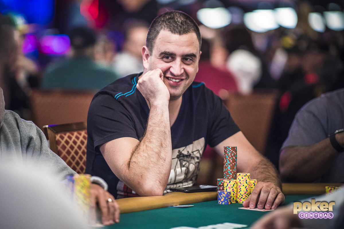Robert Mizrachi building stacks with a smile in 2018.