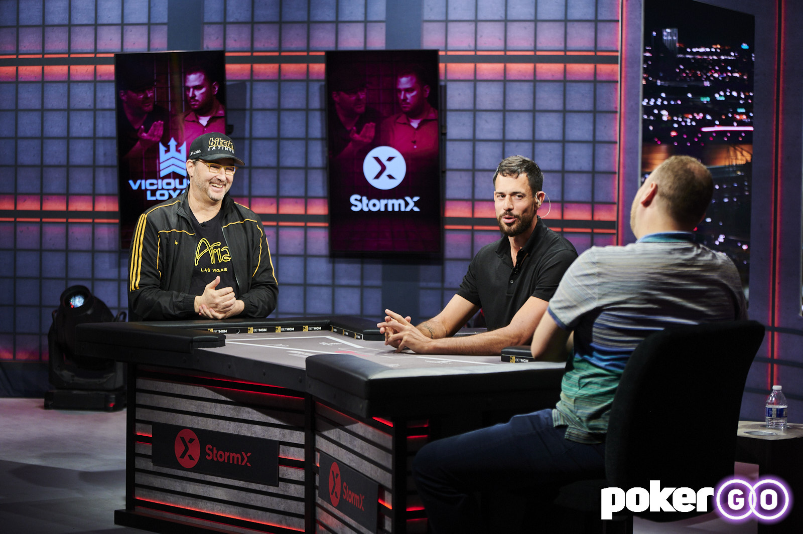 634ab19f-phil-hellmuth_hsdiii_r4_antonioa_eim1077.jpg