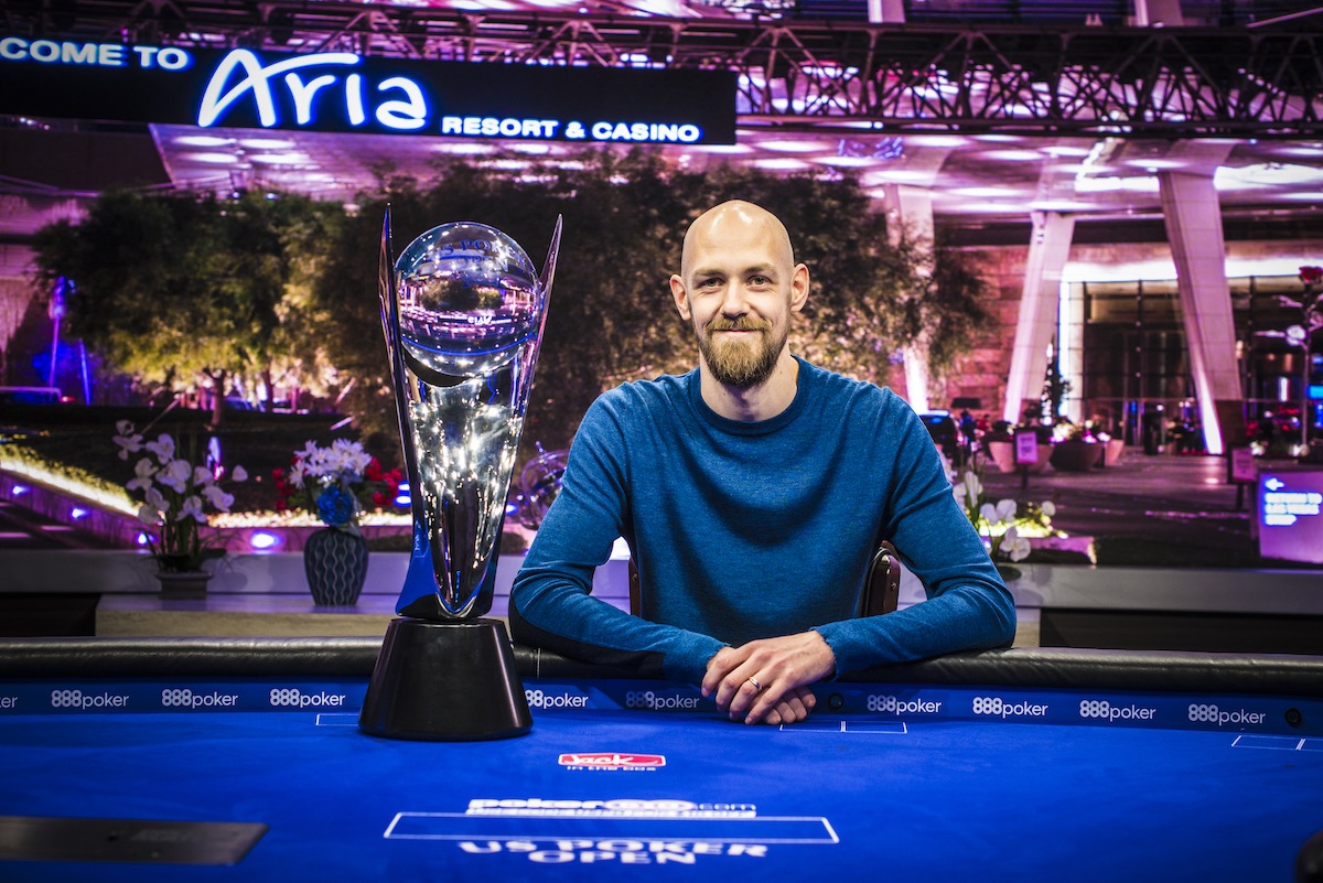 Stephen Chidwick with his 2018 U.S. Poker Open trophy.