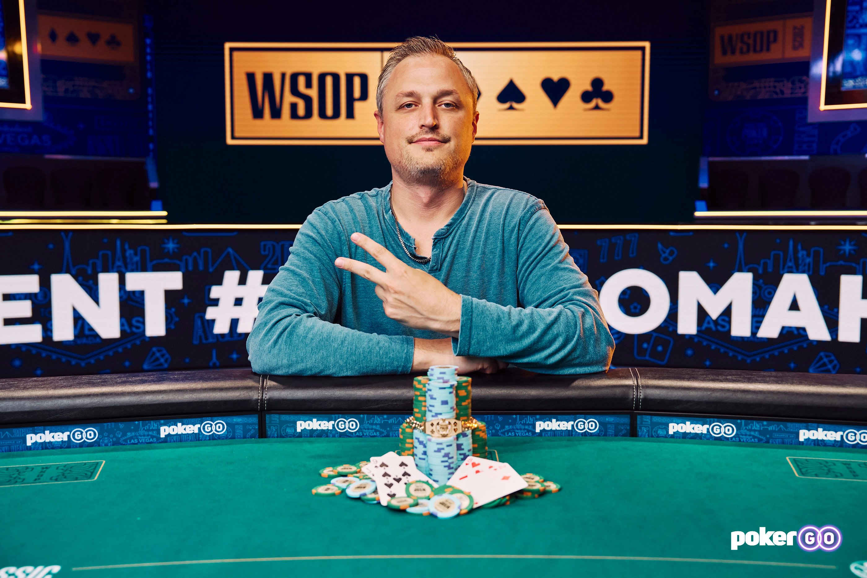 WSOP2025Event09WinnerRyanBambrickWSOP2025EnriqueMEM202626WRb5854c5085404da184a49bfd2390310c.jpg