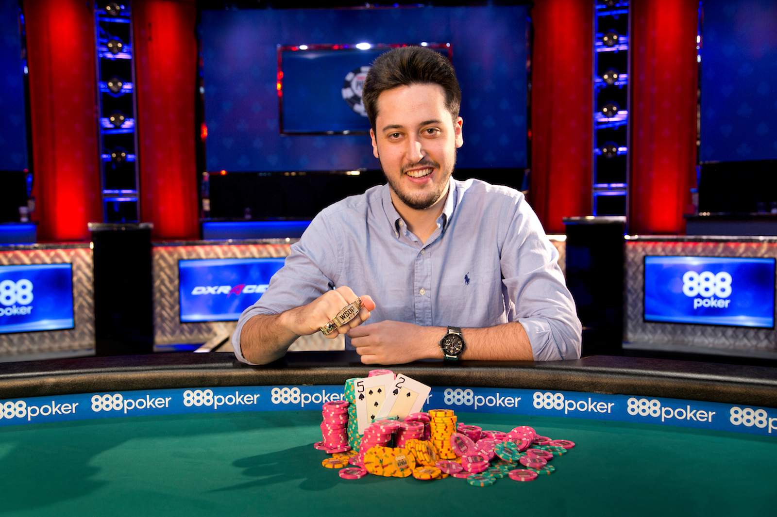 Adrian Mateos Wins $10,000 Heads-Up Championship