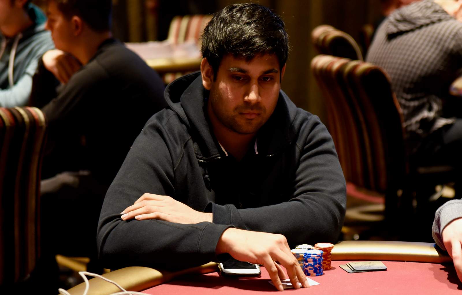 Mid-Stakes to High Rollers, Doesn't Matter for Mandavia