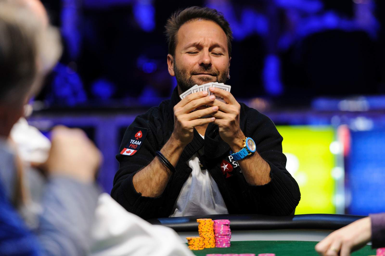 Men Lie, Women Lie, Numbers Don't: Bellagio Mixed Game Edition