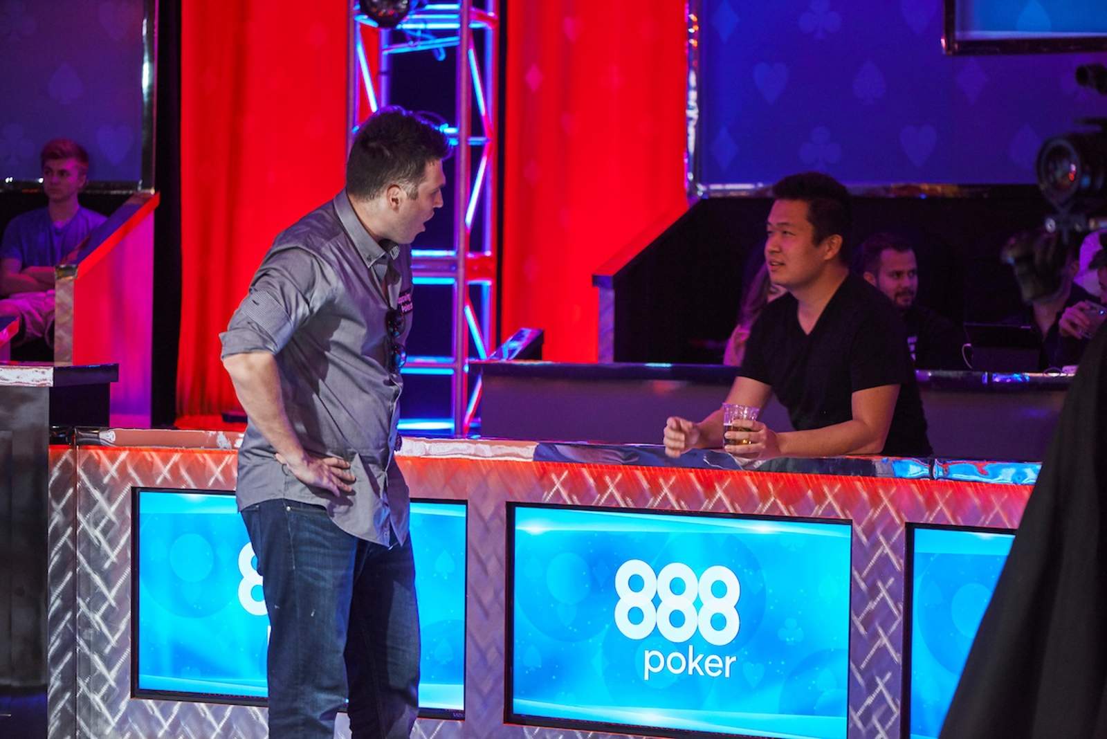 Stream Teams: Online Advantage for Final Tablists