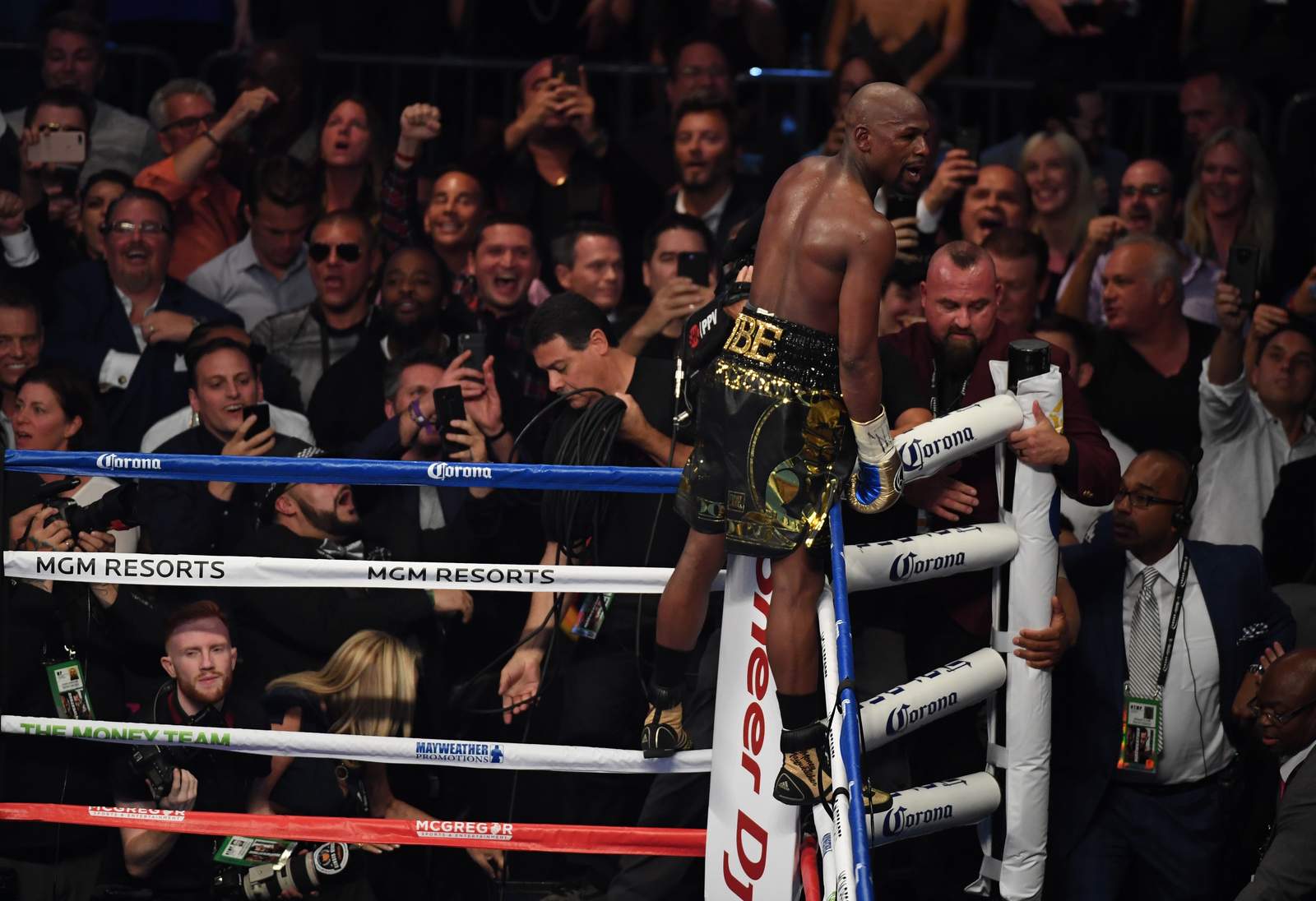 Monday Merge: Mayweather, McGregor, Money, and More Money