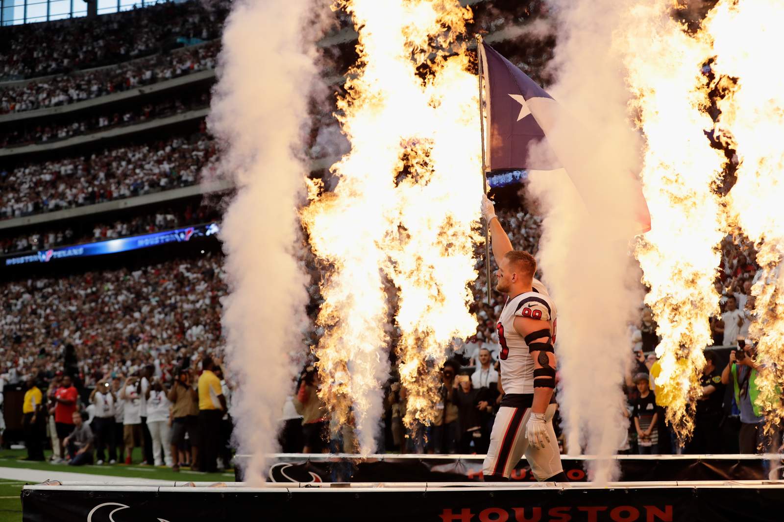 Monday Merge: Injuries, JJ, Beast Mode, and Big Plays