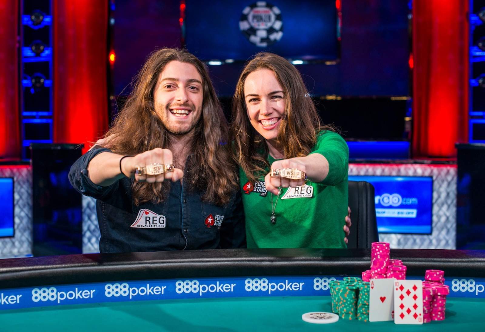 Liv Boeree & Igor Kurganov Auctioning Bracelet for Charity
