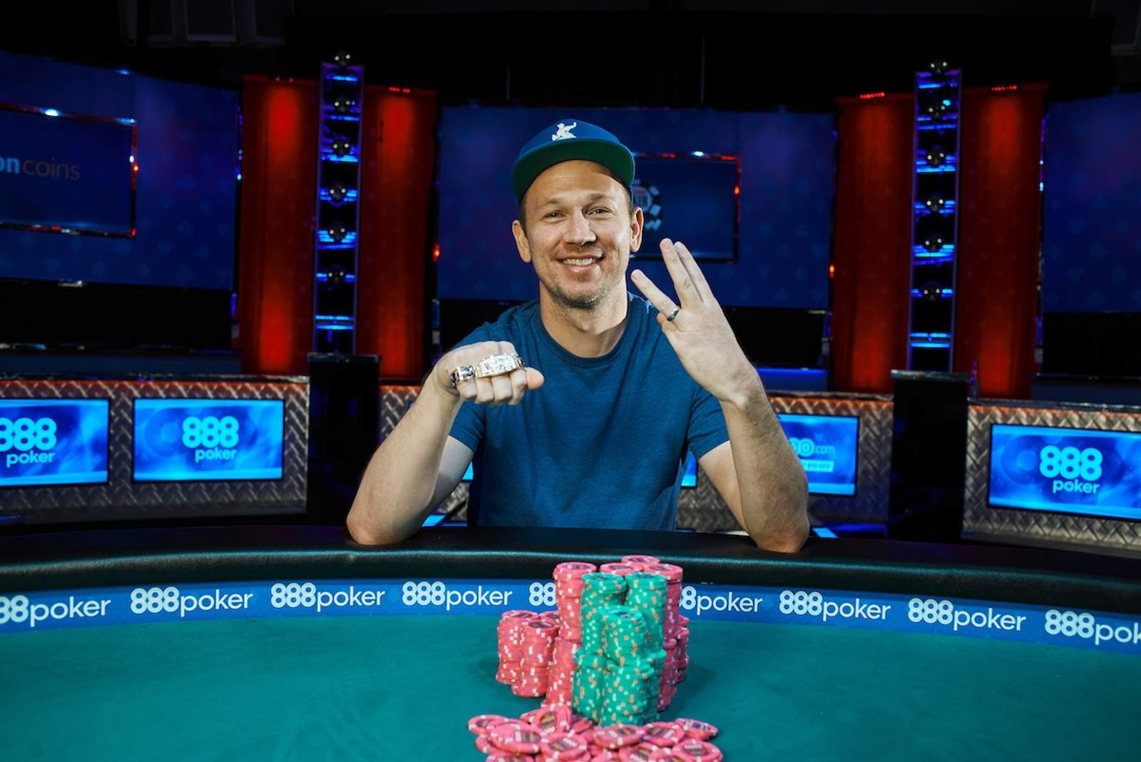 John Monnette Wins No Limit Deuce to Seven Championship