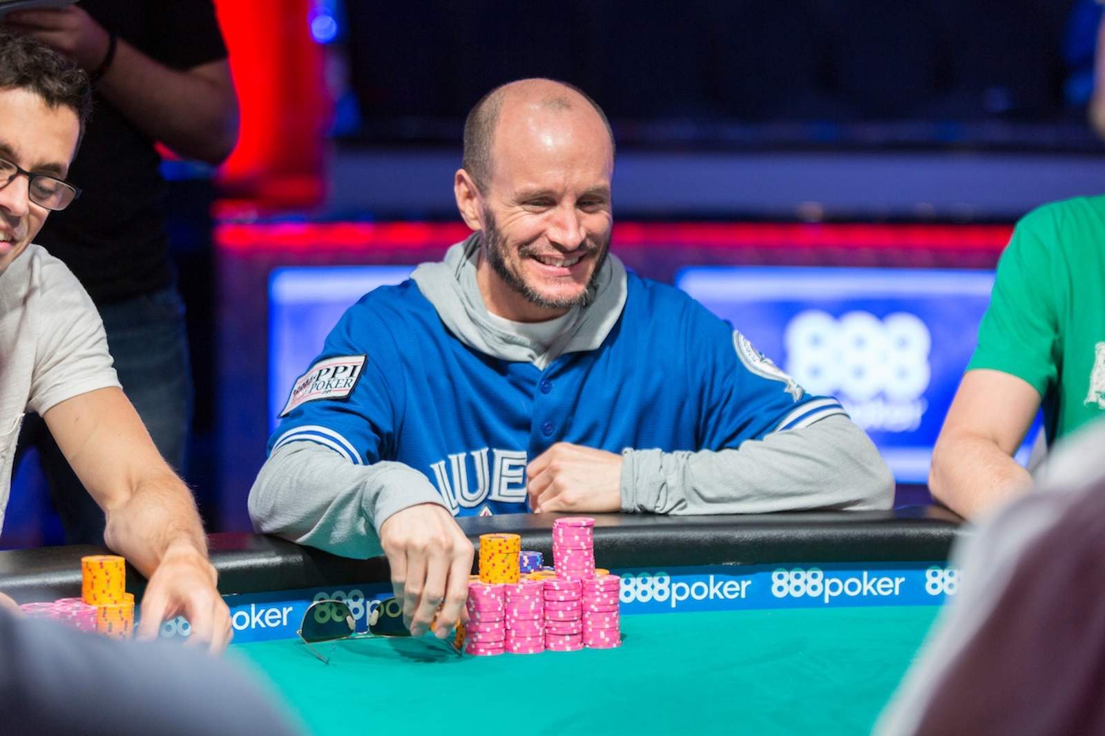 Mike Leah Wins $25K Fantasy League