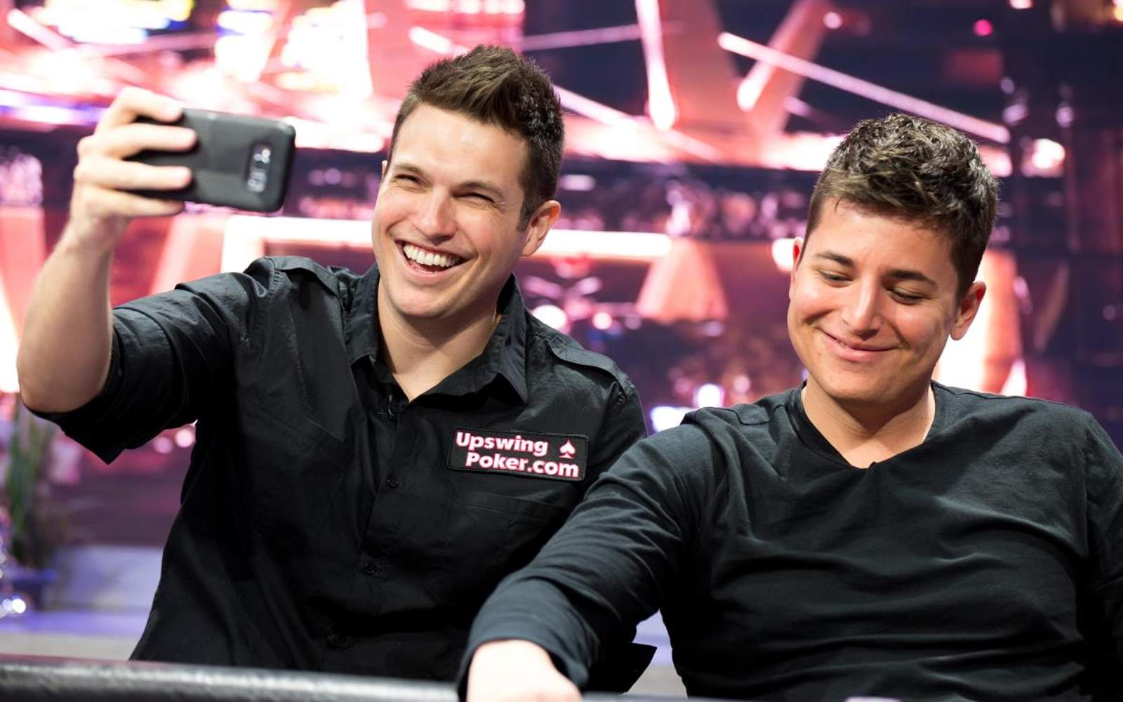 Photo Masters: Multiple Cashes and Second Chance Selfies