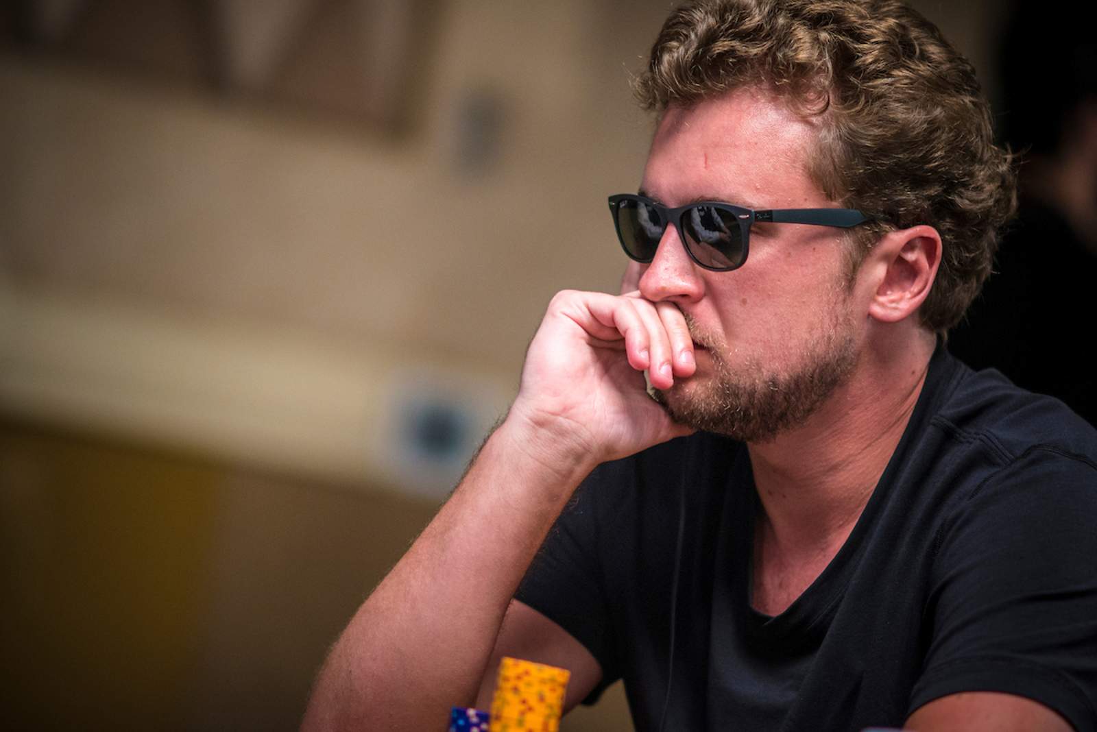 World Series of Photos: Serious Riess Surrounded by Smiles