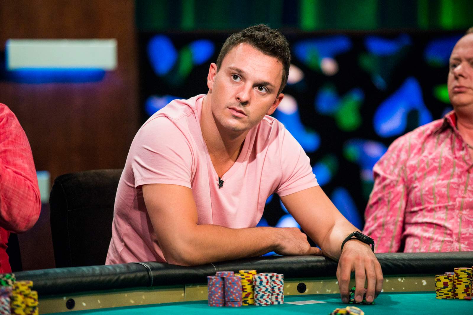 Trickett, Esfandiari Battle on partypoker LIVE Cash Game
