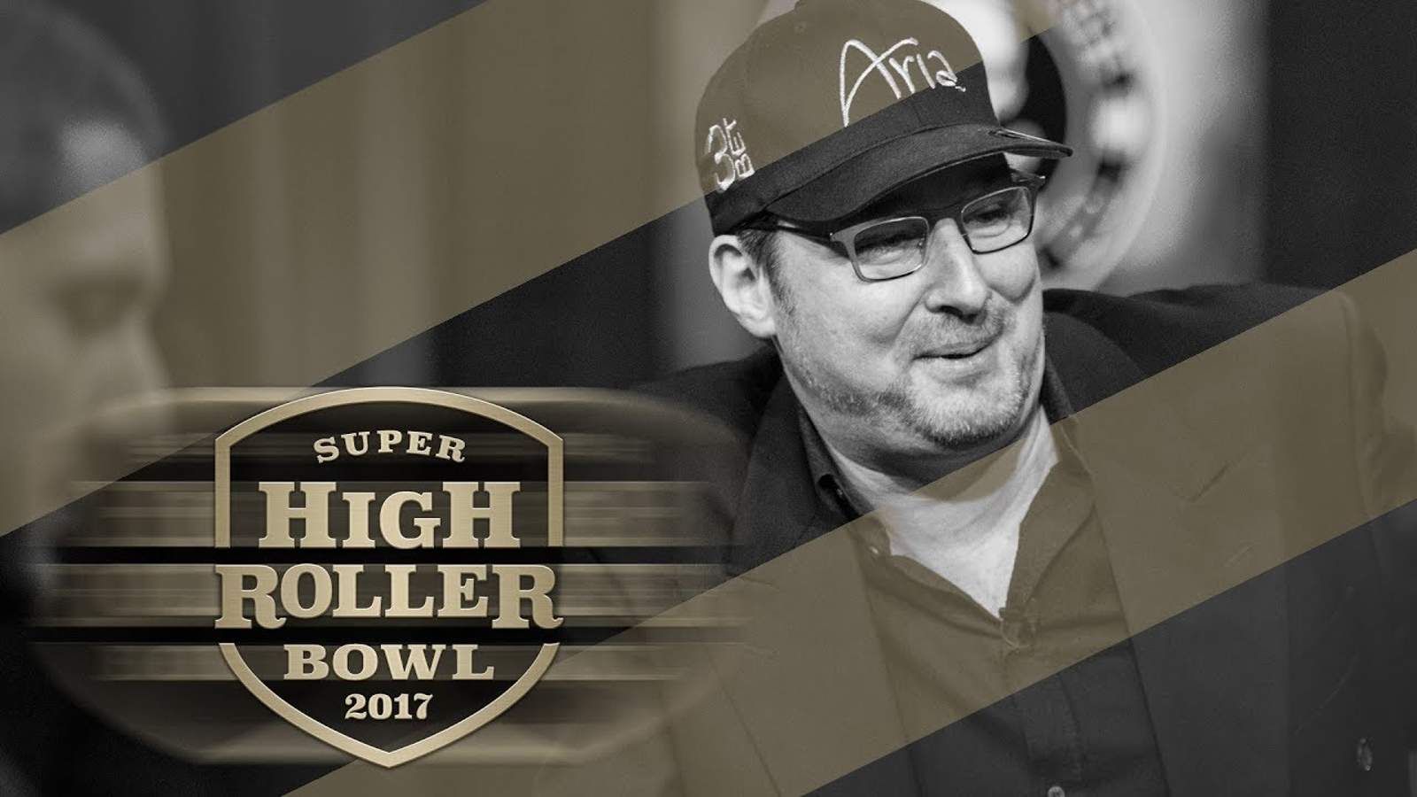 Throwback Hands: Kevin Hart "Bluffs" Phil Hellmuth