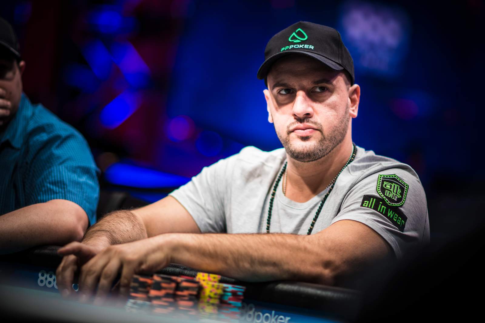Mizrachi Leads Poker Players Championship Final Table, Looks to Make History