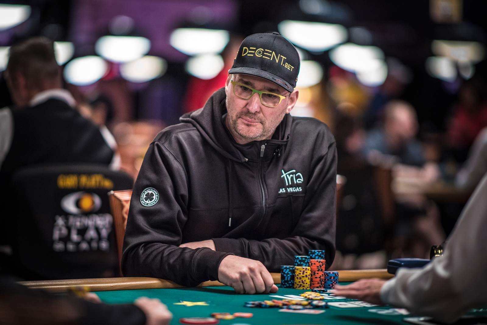 Day 2 of the WSOP $10K Omaha Hi-Lo 8 or Better Championship Live on Twitch