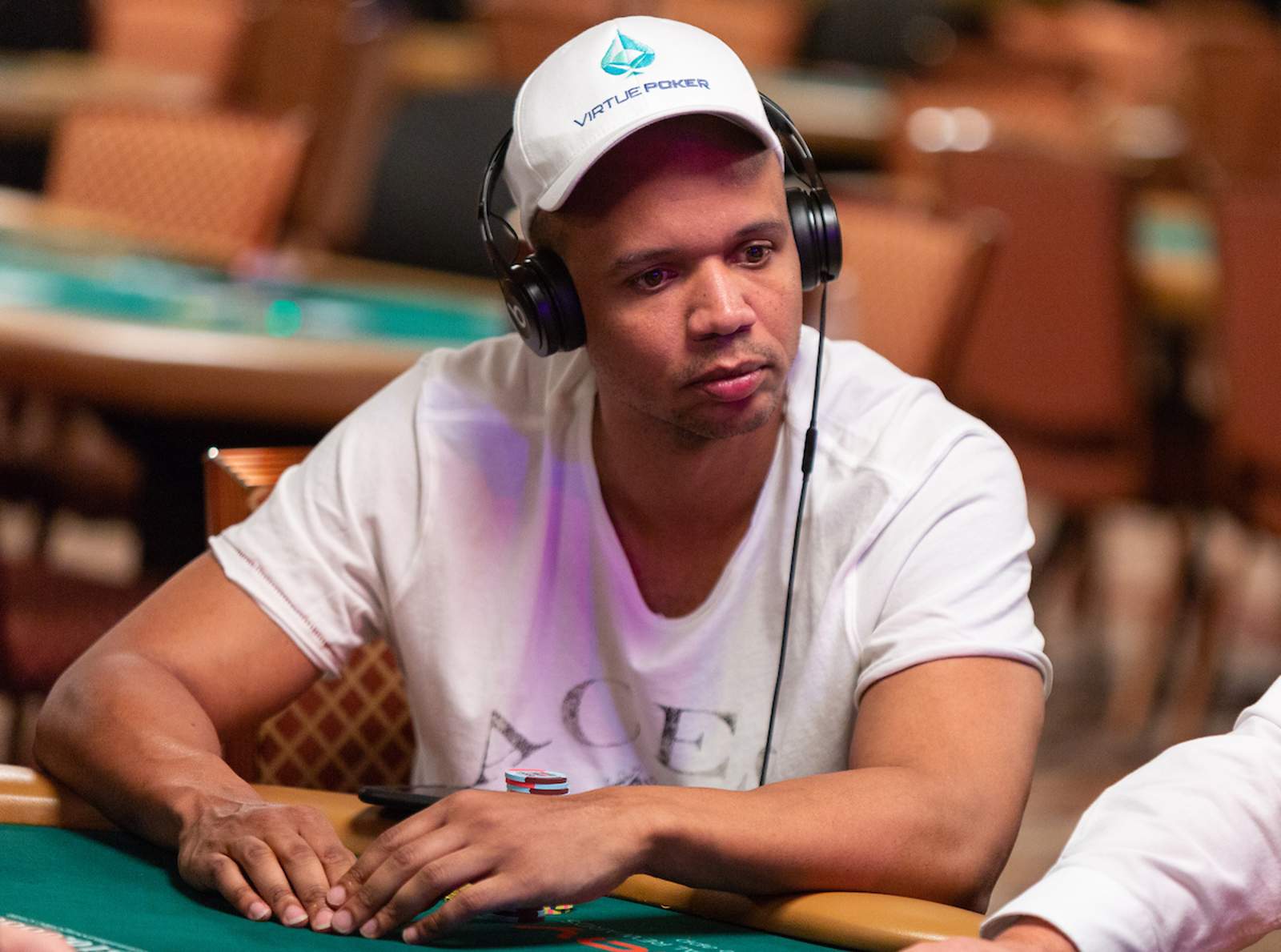 Phil Ivey Makes $10,000 HORSE Run on PokerGO