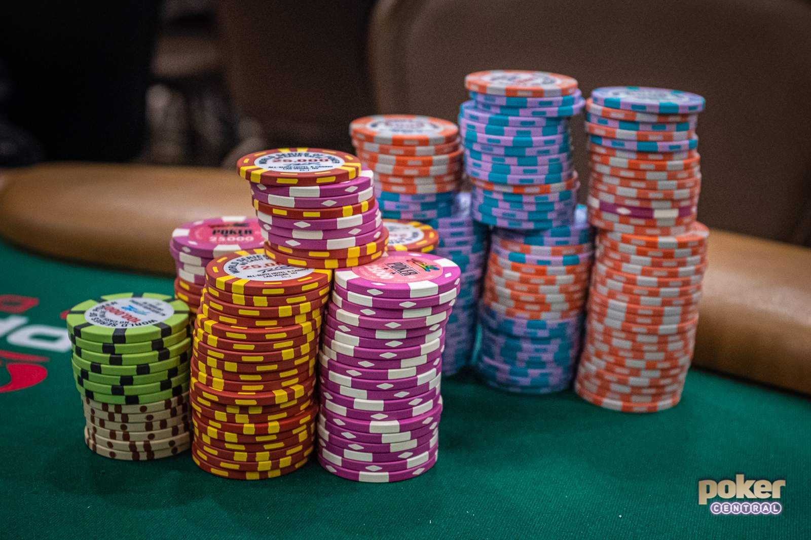 WSOP Report Day #18 - Bonomo, Bicknell and Kaverman Survive Shootout Day 1 & Mash is Still Mashing