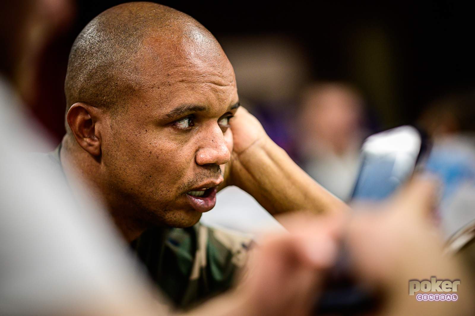 WSOP Main Event Day 1c: Earthquake Hits the Rio, Two Players Disqualified, Ivey Busts in an Hour