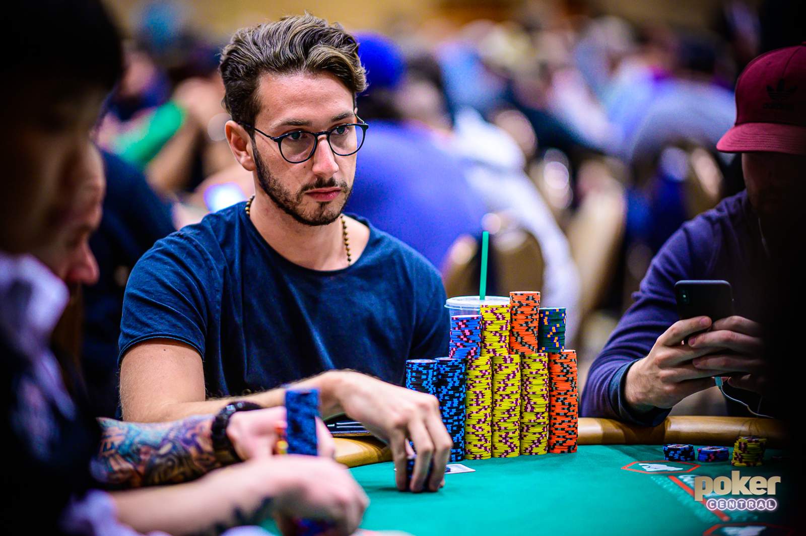 WSOP Main Event Day 2c: Julian Milliard Leads Nearing a Million Chips, Former Champions John Cynn & Johnny Chan Both Progress