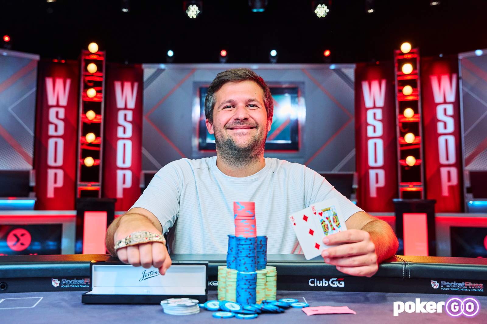 Chad Eveslage Wins First WSOP Bracelet and $1,415,610