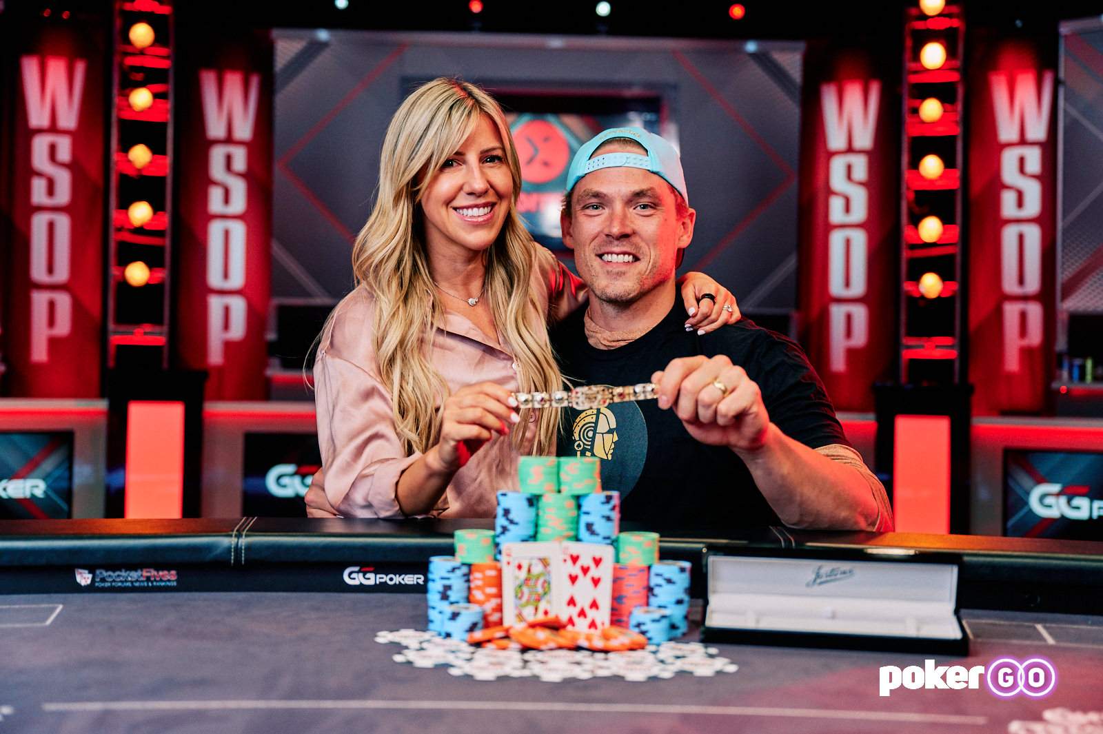 Alex Foxen Wins $250K Super High Roller and $4,563,700