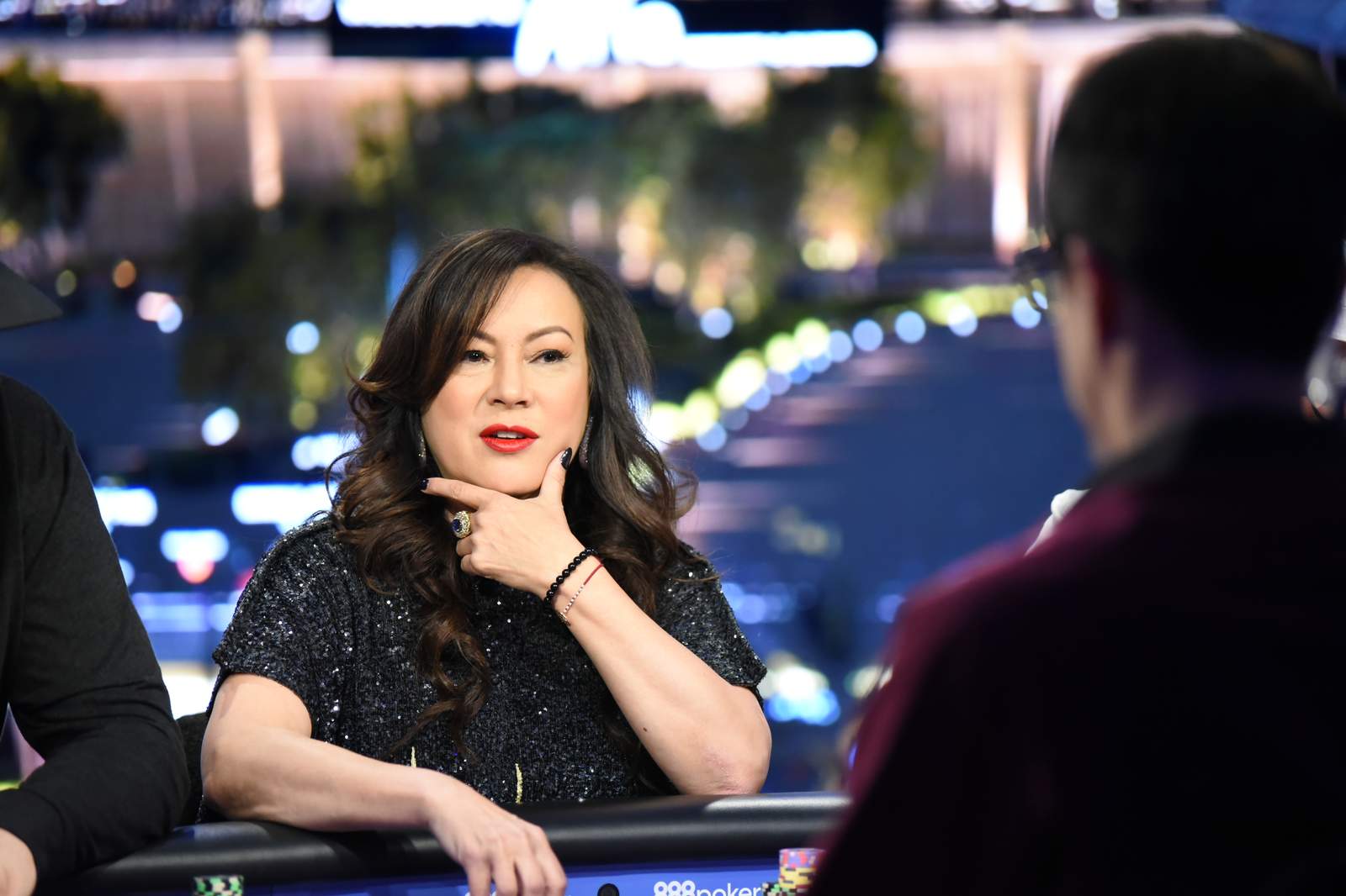Jennifer Tilly Takes on Friday Night Poker!