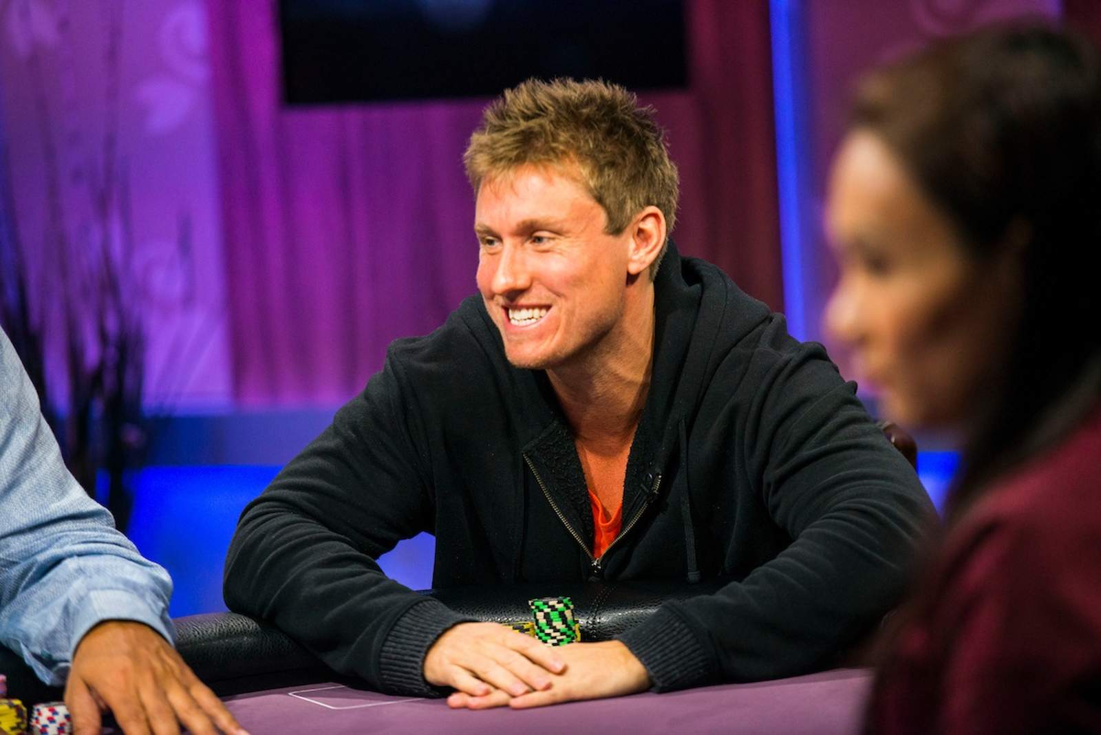Poker After Dark: Aussie Matt Steals the Show