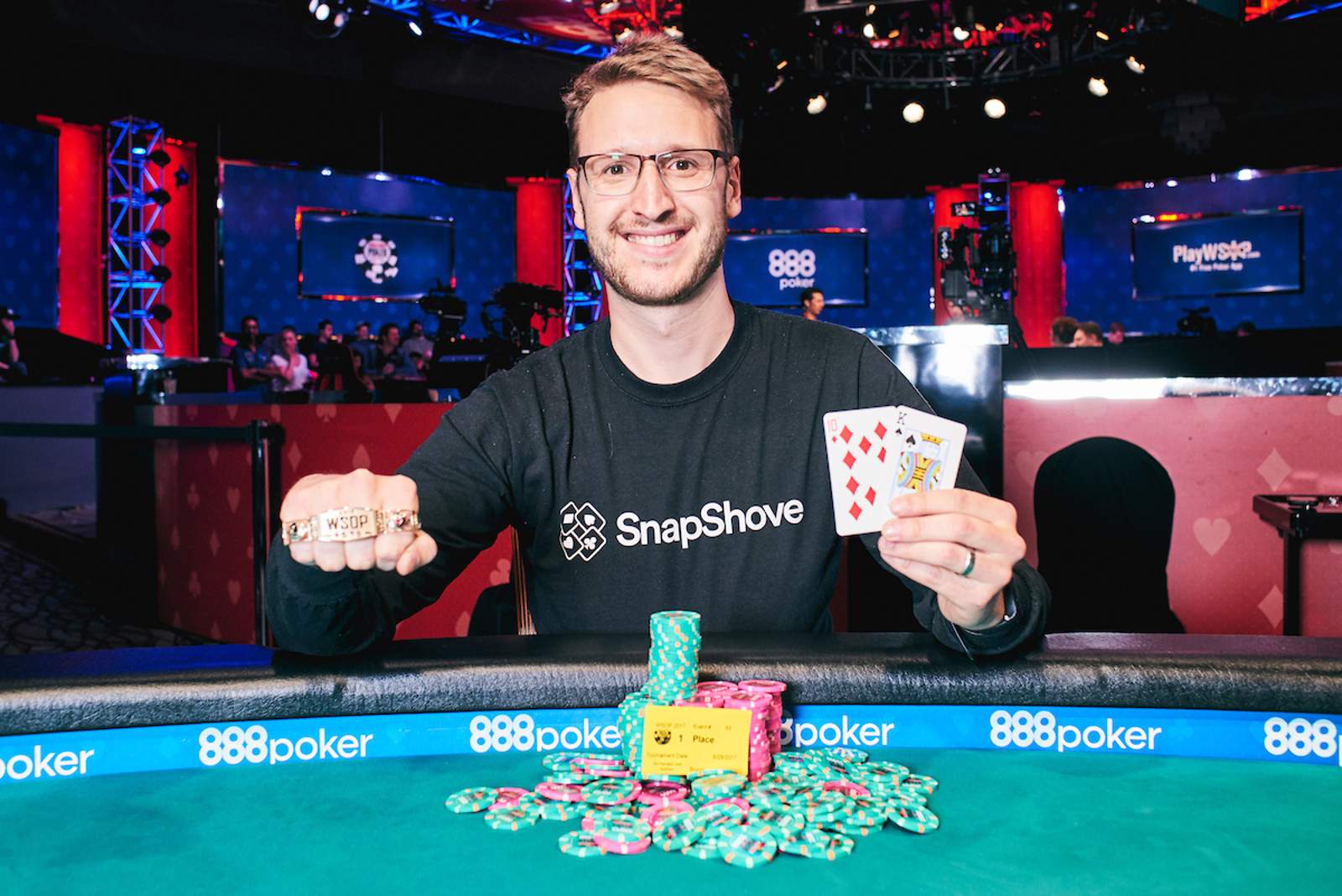 Max Silver Gets Gold in $3,000 Limit Hold'em