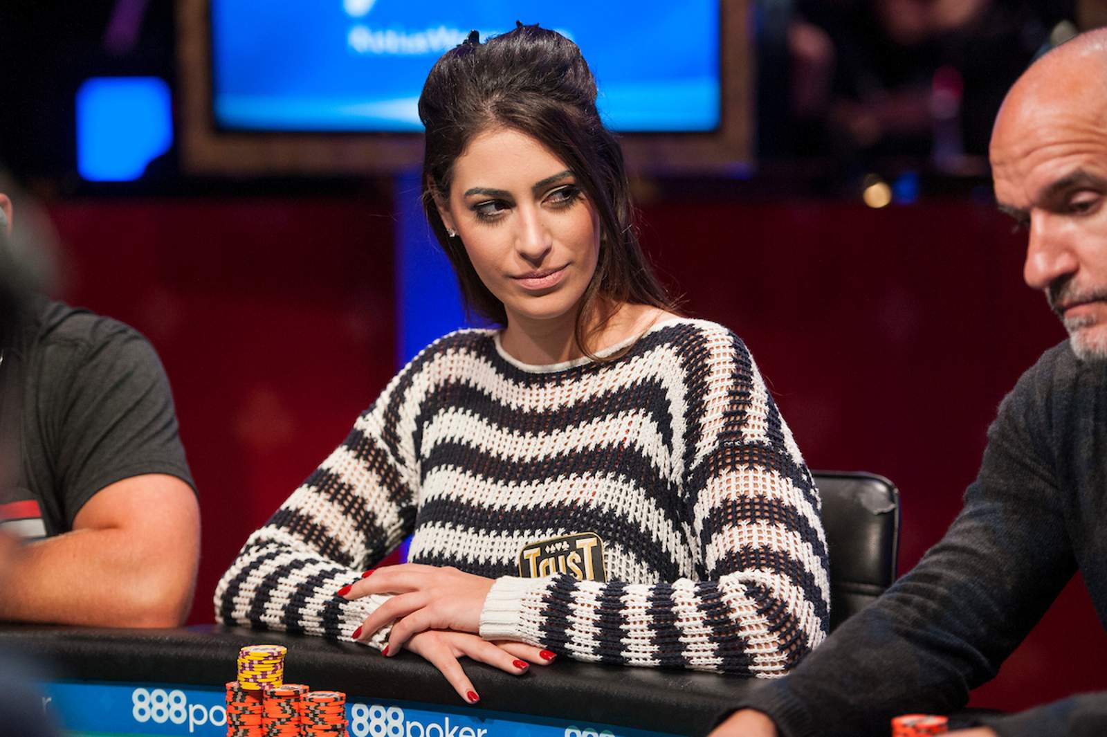 Vivian Saliba's Support Grows on PokerGO Stream