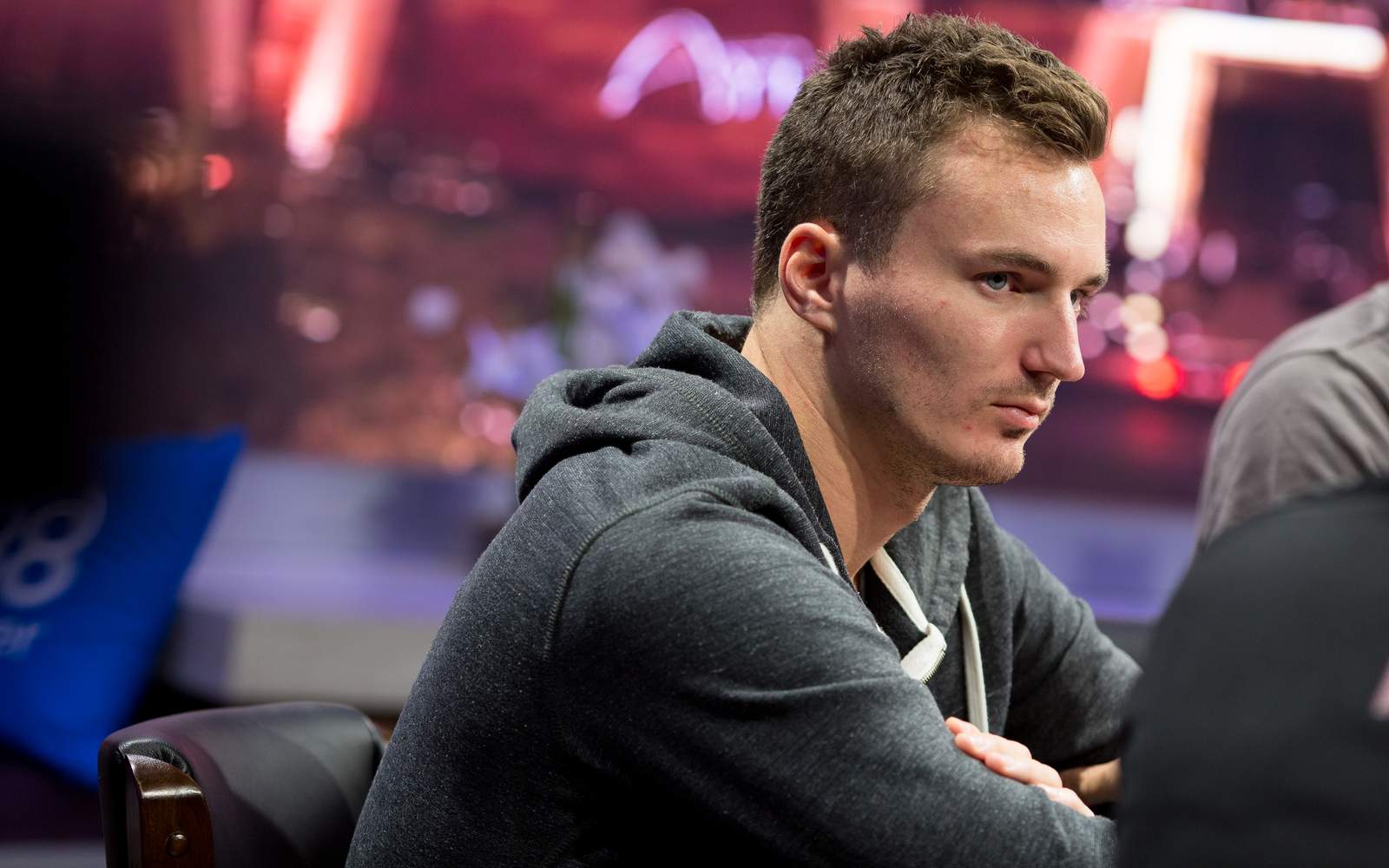 Steffen Sontheimer Replaces Robl in 2018 Super High Roller Bowl