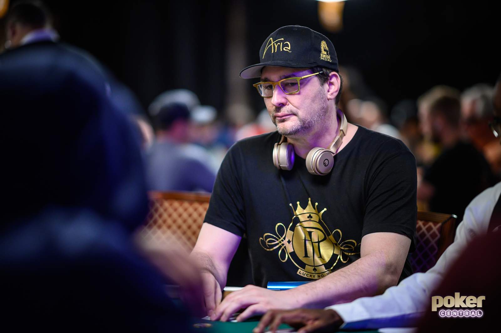 Conniff Calls Out Face-Maskers, Hellmuth Celebrates Father's Day & Shack-Harris Clowns Around