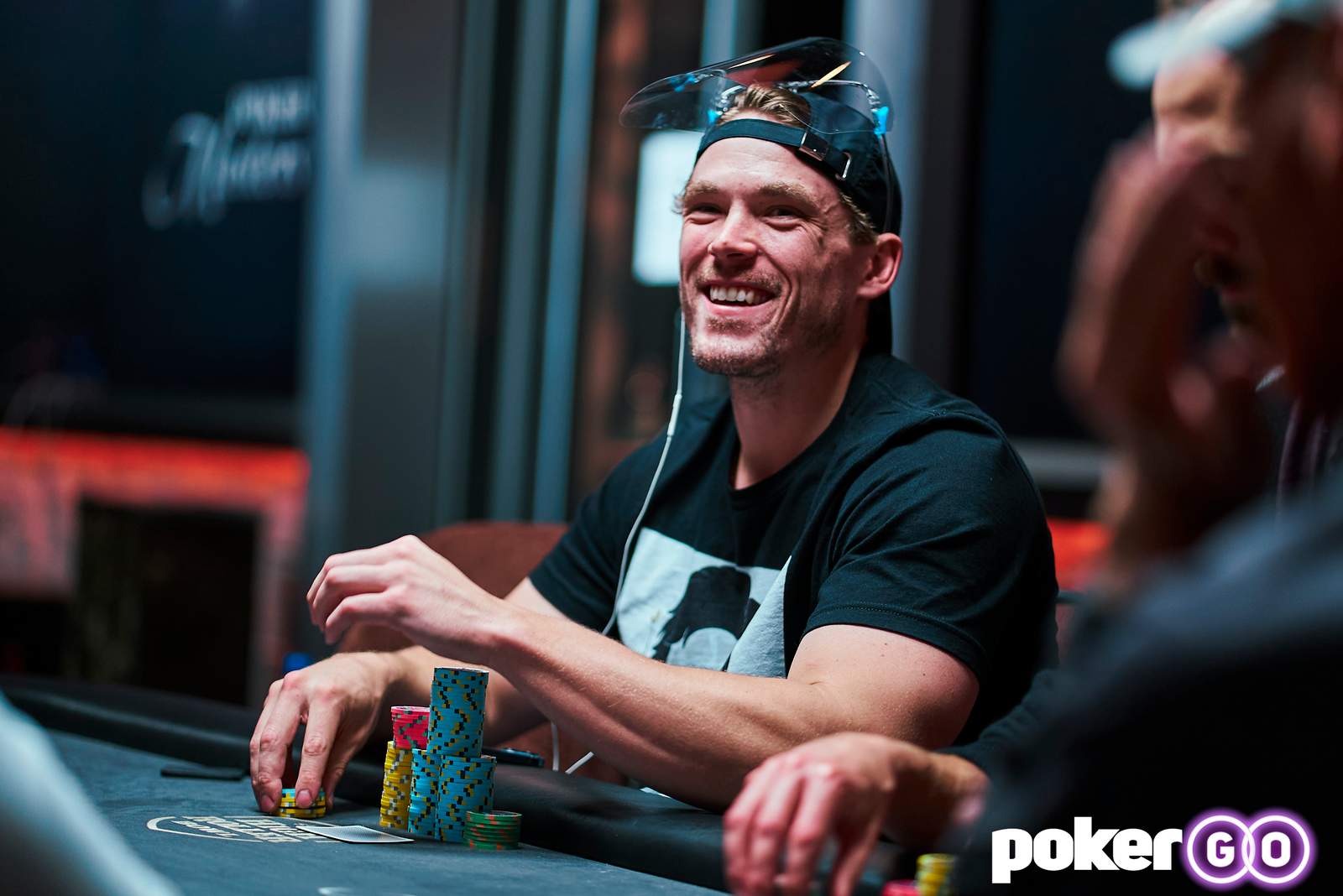 Day 1 of Super High Roller Bowl VI Concludes with Alex Foxen Leading Final 10 Players