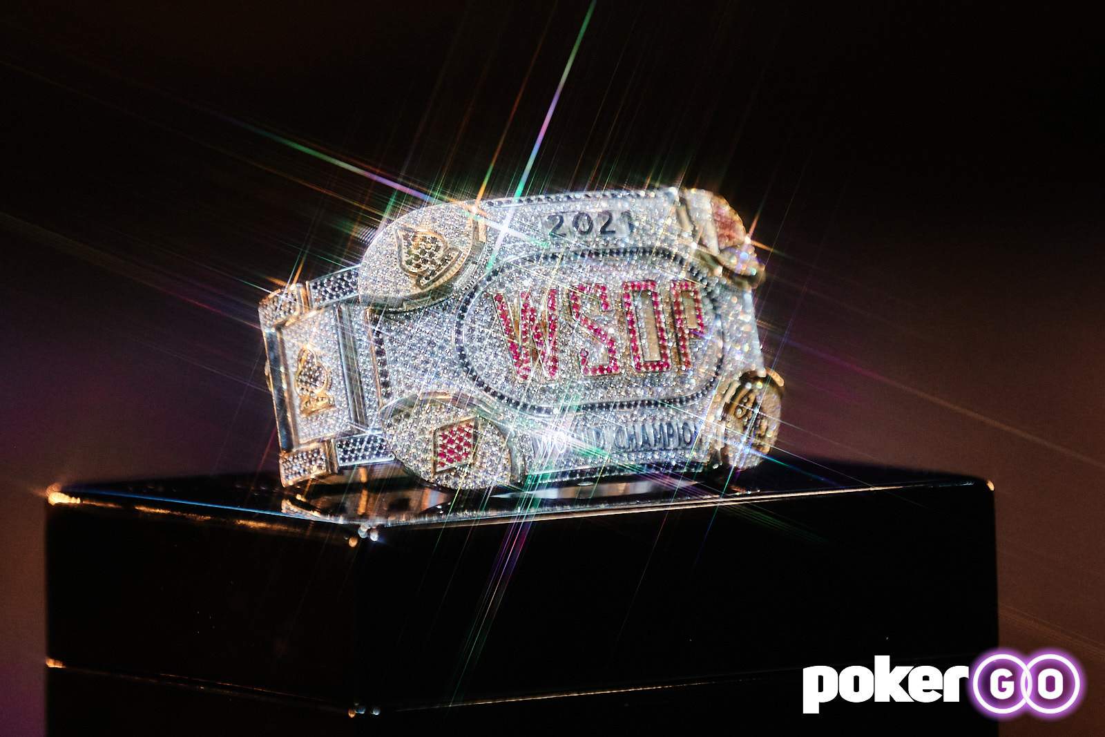 WSOP Day 41 Review: Hellmuth and Jungleman Entrance Thrills Main Event, Petrangelo and Kanit Both Crush Day 2